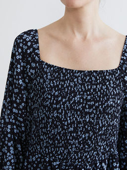 Kare Yaka ?i?ekli Elbise