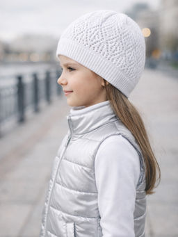 Шапка вязаная детская белая