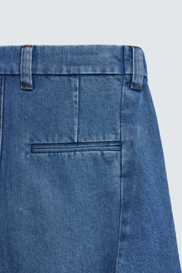 BERMUDA DENIM RELAXED FIT PLIEGUES / Azul