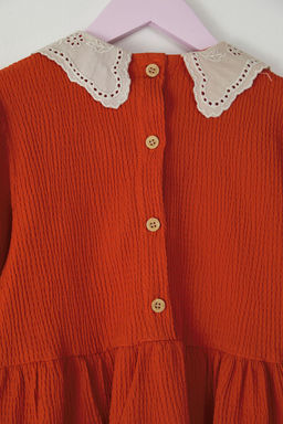 K?rm?z? K?z Cocuk Pamuklu Bebe Yaka Mini Bayraml?k Orme Elbise TKDSS25EL00022 - Trendyolmilla фото 4