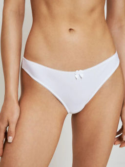 Infinity / Трусы стринг жен Vega белый