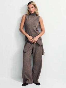 Топ без рукавов с воротником стойкой / Zarina  фото 2