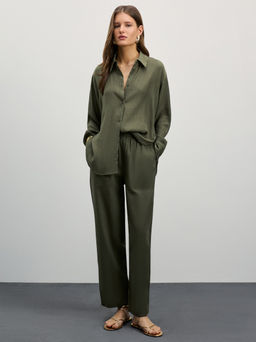 Льняные брюки с накладными карманами / Zarina