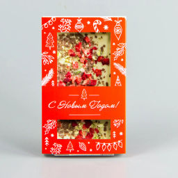 Белый шоколад с клубникой, фисташками и крошкой молочного шоколада, красная коробочка #12