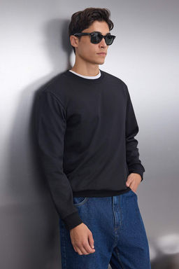 Siyah Regular/Normal Kesim Ici Polar/S?cak Tutan Sweatshirt TMNAW21SW1208