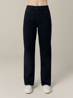 CONTE CON-678 Черные джинсы straight с застежкой на две пуговицы black