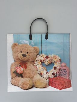 Цена за 10 шт. Пакет "Претти", полиэтиленовый с пластиковой ручкой, 38 х 34 + 3 см, 90 мкм