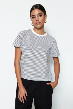 Siyah Ekru Cizgili Kal?n Pamuklu Basic Regular/Normal Kal?p Orme T-Shirt TWOSS23TS00043
