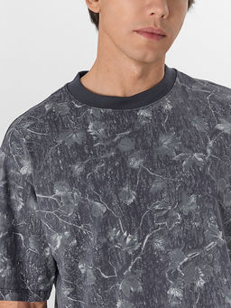 Футболка мужская серая с узором