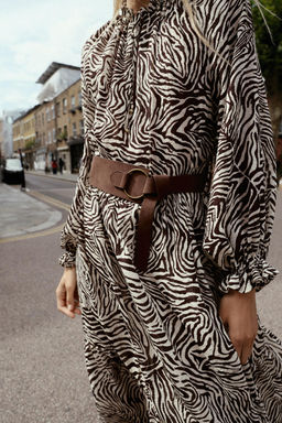 ANIMAL PRINT BELTED DRESS - Zara фото 4