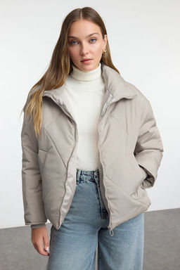 TRENDYOLMILLA Siyah Oversize Su Itici Sisme Kapitone Mont TWOAW24MO00146 фото 25