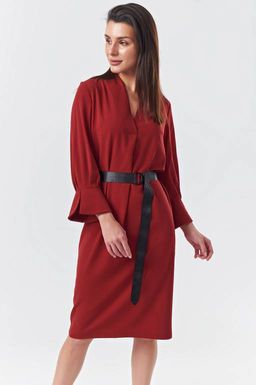 Платье повседневное прямое с v-вырезом бордовое