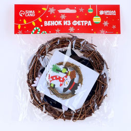 Ёлочное украшение из фетра Венок и снеговик с метлой, своими руками
