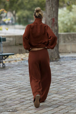 SOFT STRAIGHT-LEG TROUSERS