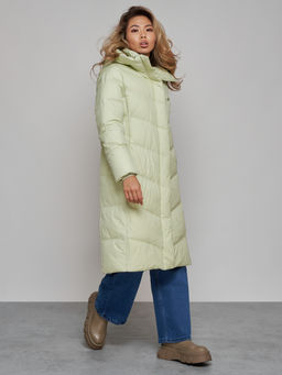 Пальто утепленное молодежное зимнее женское светло-зеленого цвета 52325ZS - Holdluck фото 10