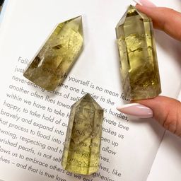 Кристалл из лимонного Кварца