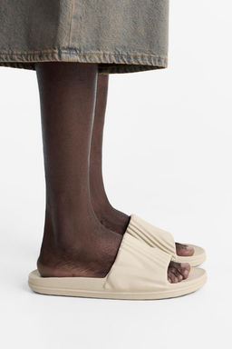 BEACH SANDALS - Zara фото 10