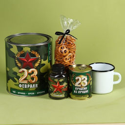 Подарочный набор 23 Февраля: чай чёрный 50 г., кружка 350 мл., арахис 100 г., крекеры 70 г.