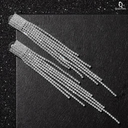 Серьги висячие со стразами Водопад мини квадрат, цвет белый в серебре, 14 см