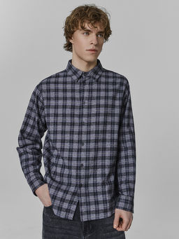 Рубашка мужская прямого кроя в клетку