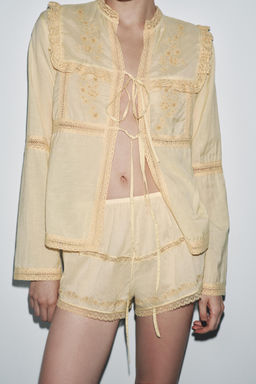 FLORAL EMBROIDERED LACE SHORTS - LIMITED EDITION - Zara фото 2
