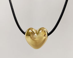 Подвеска Сердце на шнурке