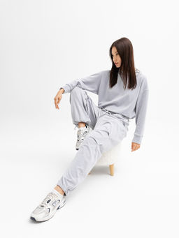 Брюки женские вельветовые в светло-сером цвете