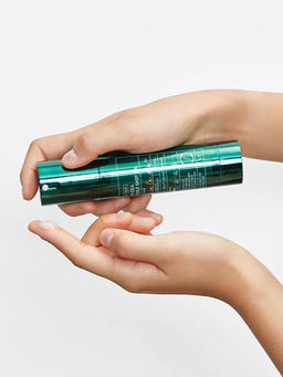 VT Cosmetics Бустер-сыворотка для чувствительной кожи для лица с микроиглами и экстрактом центеллы / Pro Cica Reedle Shot 100, 50 мл