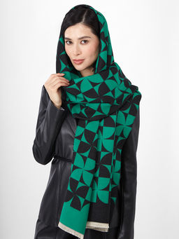 в составе ШЕРСТЬ и КАШЕМИР Большой, мягкий, теплый однотонный двусторонний палантин.