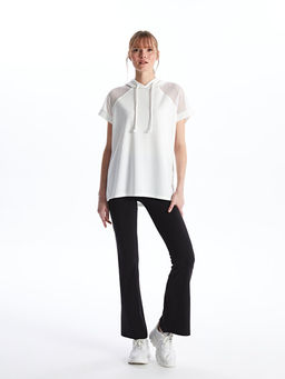 Kap??onlu D?z K?sa Kollu Kad?n Ti??rt