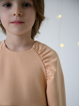 Платье с длинным рукавом, персик - Lesi kids фото 12