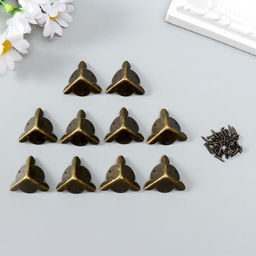 Уголок металл «Треугольник», набор 10 шт. и гвозди, бронза, 1.8×1.8 см