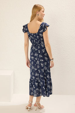 Koyu Lacivert Cicekli Etegi Belden Ac?lan F?rf?rl? Midi Dokuma Elbise TWOSS20EL3331