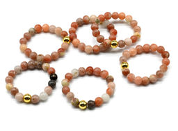 Кольцо на резинке из яшмы розовой, шарик 5мм