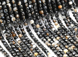 Бусины из агата глазкового кубик гр.5мм, 37,5см, 75 бусин Радуга камня