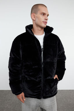 Trendyolmilla Man Siyah Regular Fit Pelus Kumas Astarl? Dolgulu K?sl?k Sisme Mont TMNAW25MO00010