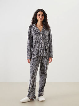 Leopar Desenli Kadife Kad?n Pijama Tak?m