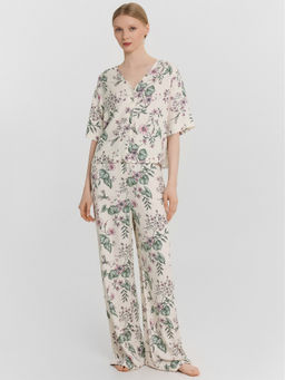 КОМПЛЕКТ ЖЕНСКИЙ (ЖАКЕТ, БРЮКИ)