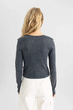 Крутая приталенная футболка в рубчик с длинными рукавами - Defacto фото 8