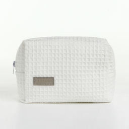 Косметичка женская на молнии TEXTURA, объёмная, средняя, мягкая, вафельная текстура, белая фото 5