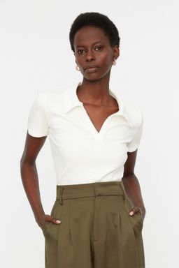 Trendyolmilla Siyah Fitted/Vucuda Oturan Crop Polo Yaka Fitilli Esnek Orme Bluz TWOSS21BZ0038  фото 22