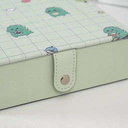 Шкатулка для украшений «Динозаврики», с зеркалом, искусственная кожа, зелёная, 15×21.5×5.5 см