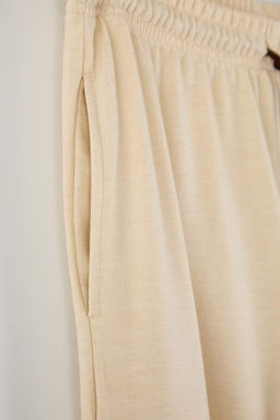 TRENDYOL MAN Fume Regular/Normal Kesim New York Nak?sl? Duz Paca Esofman Alt? TMNSS25EA00007 - Trendyolmilla фото 13