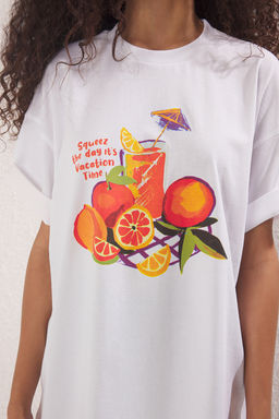 TRENDYOLMILLA Lacivert Kiraz Bask?l? Oversize/Genis Kal?p Orme T-Shirt TWOSS25TS00122  фото 9