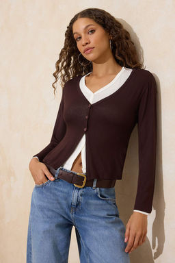 Kahverengi 2li Tak?m Fitted/Vucuda Oturan V Yaka Dugmeli Premium Yumusak Orme Bluz TWOSS26BZ00173