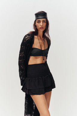 WIDE-WAIST BERMUDA SHORTS WITH RUFFLES - Zara фото 10