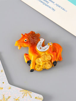 Цена за 5 шт. Магнит на холодильник «Коняшка с монетами и подковой», полистоун, 3.5×4 см, МИКС