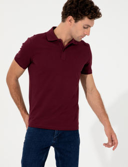 Темно-красная приталенная футболка