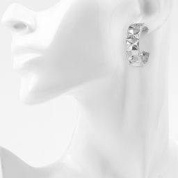 Серьги кольца QF Геометрия, орнамент, d=2.8 см, цвет серебро  фото 3