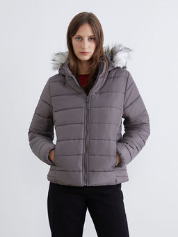 K?rk Kap??onlu Kad?n ?i?me Mont